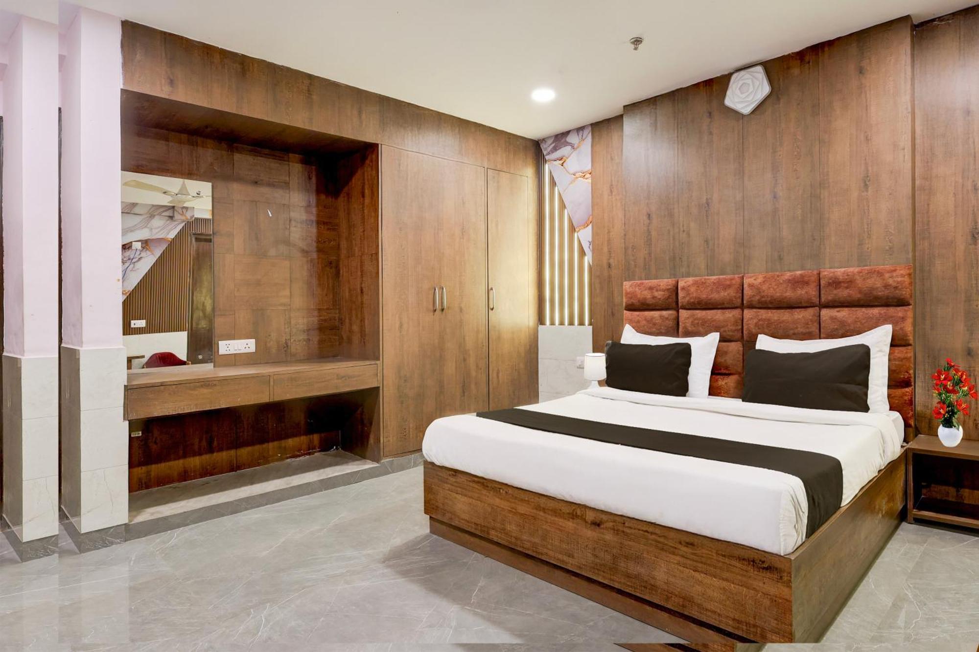 Super Hotel O Alipur Narela Extérieur photo