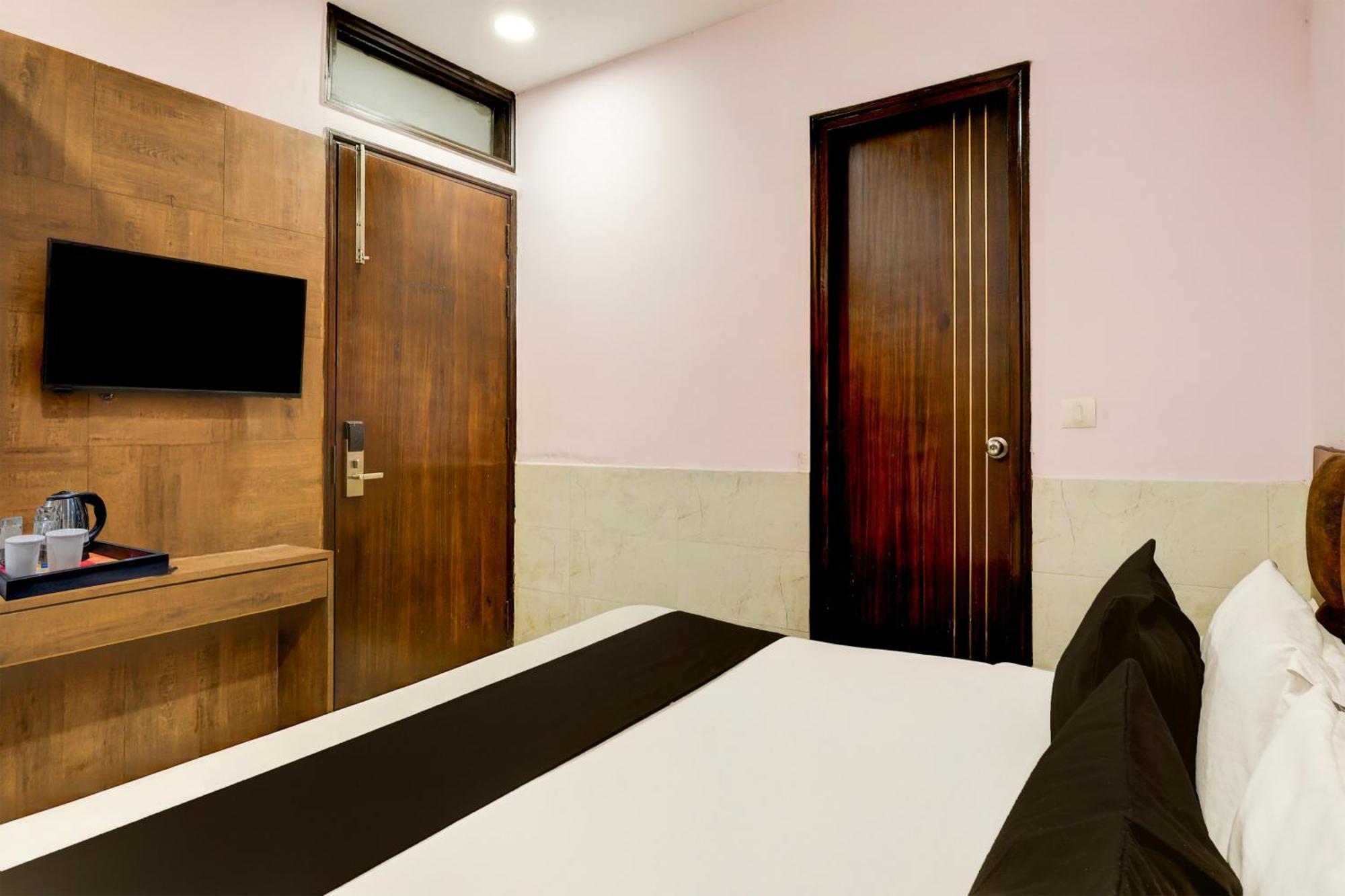 Super Hotel O Alipur Narela Extérieur photo