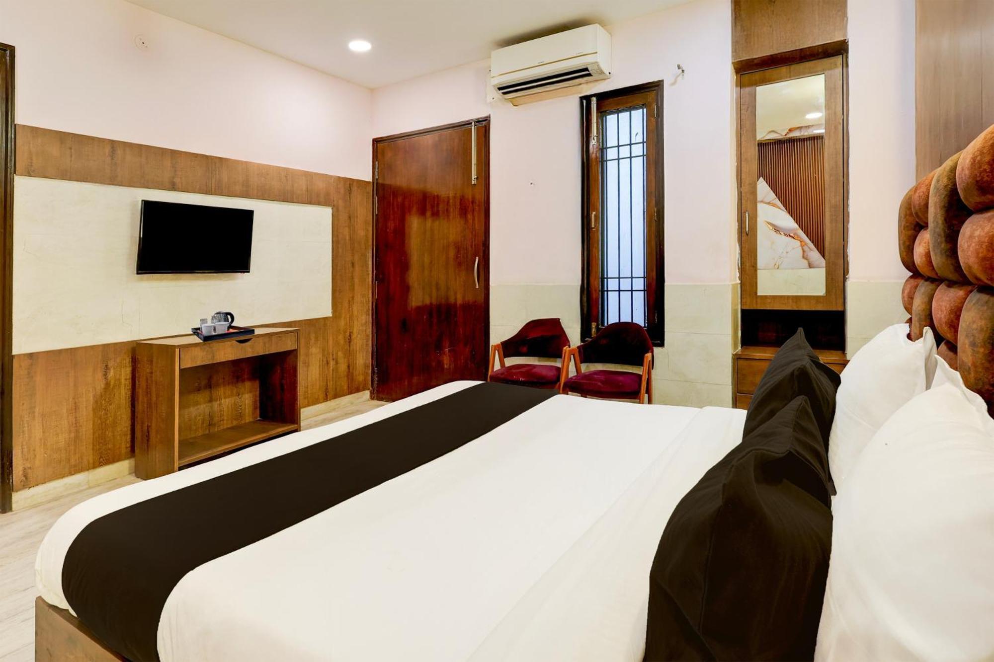 Super Hotel O Alipur Narela Extérieur photo