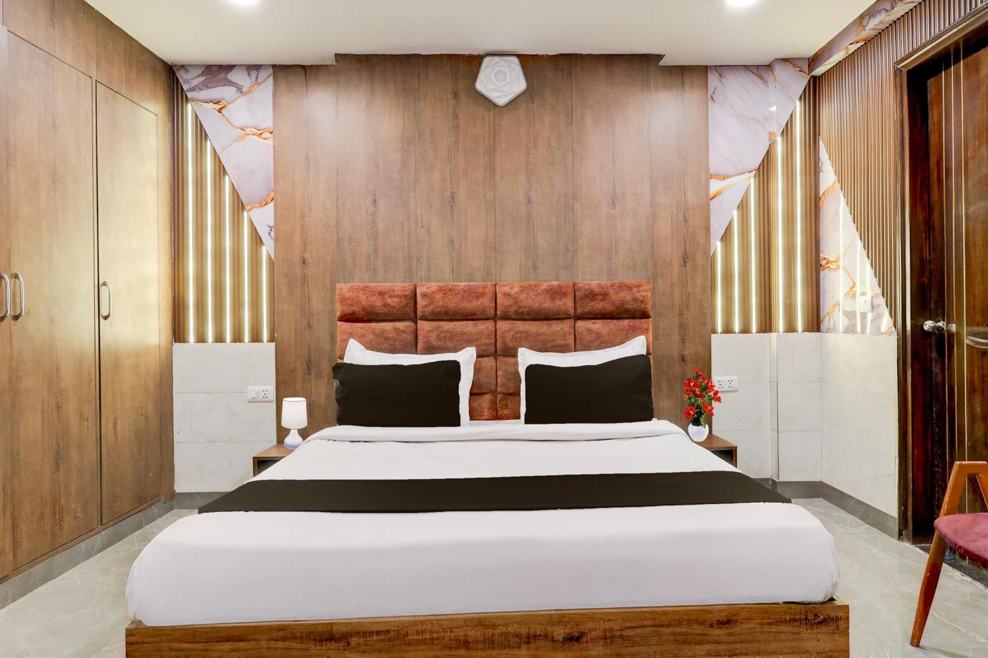 Super Hotel O Alipur Narela Extérieur photo