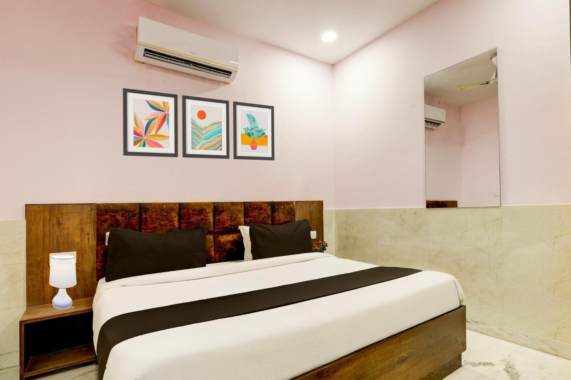 Super Hotel O Alipur Narela Extérieur photo