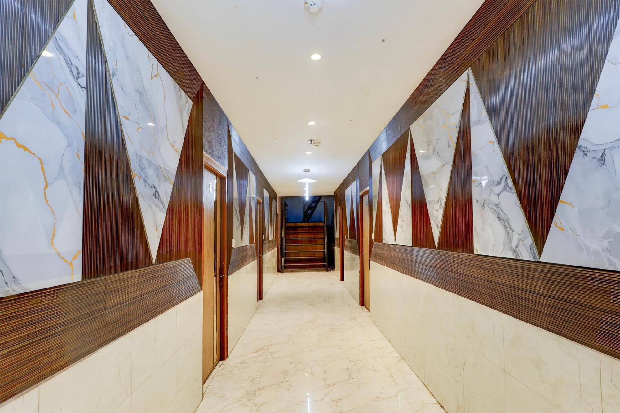 Super Hotel O Alipur Narela Extérieur photo